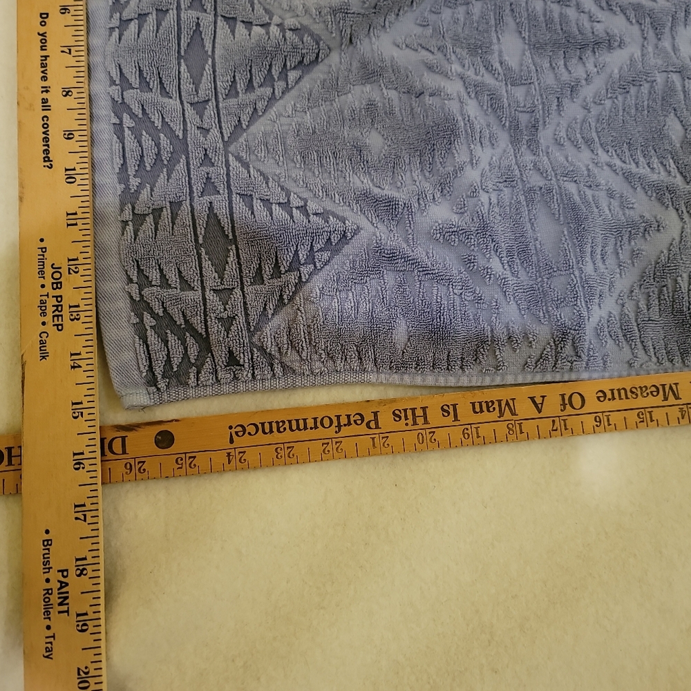 Pendleton Blue geometric Patterned Towel approx 26 × 15 inch - Picture 5 of 10